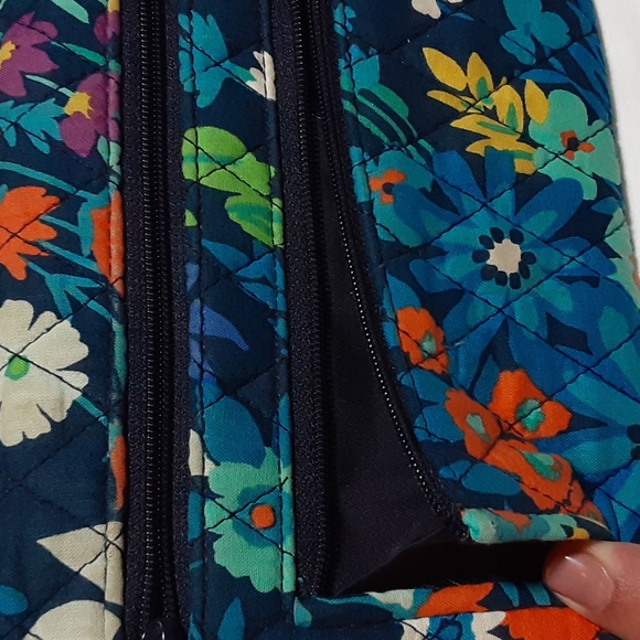 Vera Bradley Midnight Blue Trifold Crossbody Wallet, Retired Pattern - Picture 8 of 10